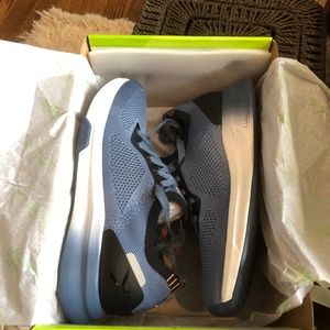 Kuru Flux Women's Athletic Shoes